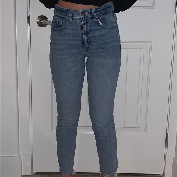 garage light wash skinny mom jean - Picture 1 of 4